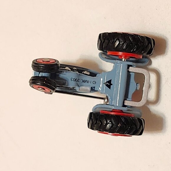 2003 Antique Tractors Miniature Collector's Series 7th in a Series Mini Tractor - Picture 7 of 10